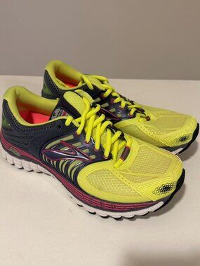 Brooks Glycerin 11 Running Shoes NWT Women 8 Yellow Gray Pink